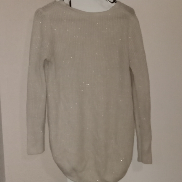 Sweater - Picture 3 of 3